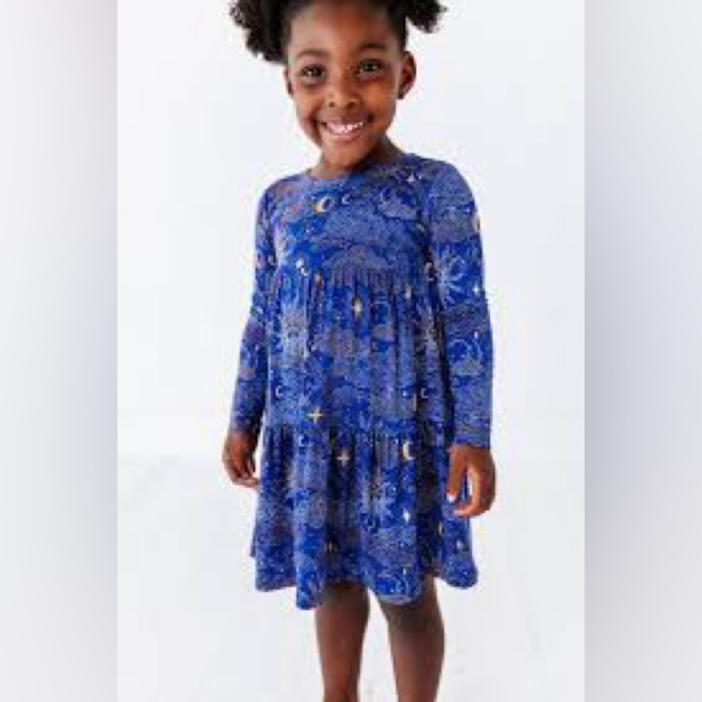 Tea Collection Long Sleeved Tiered Twirlie Dress blue Multi Size 7